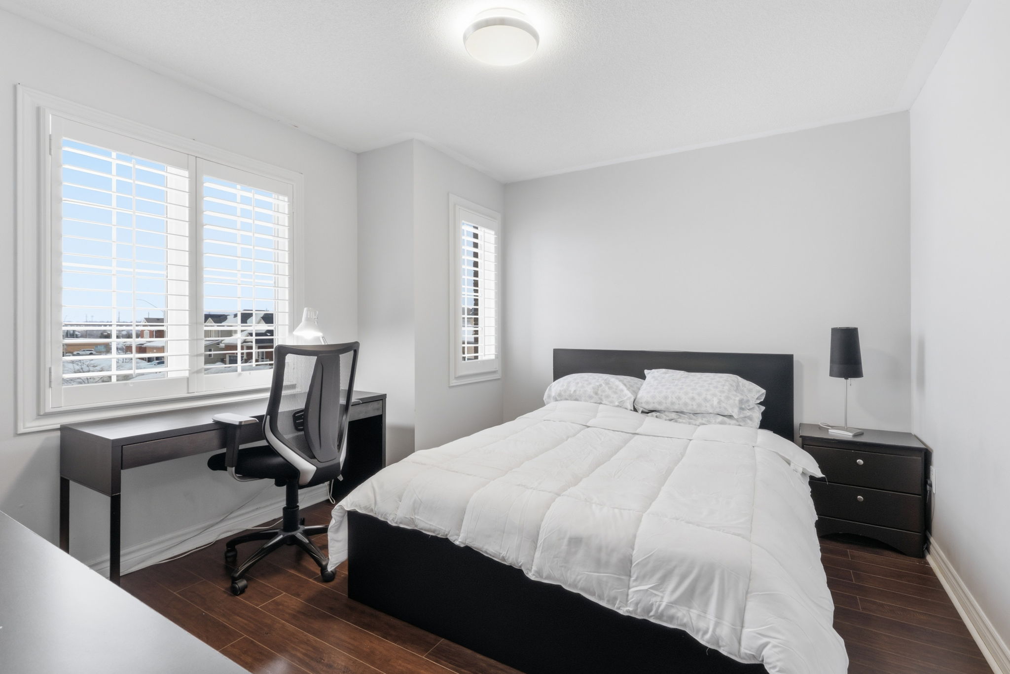 Barrie property showcase — delivered property photograph 16