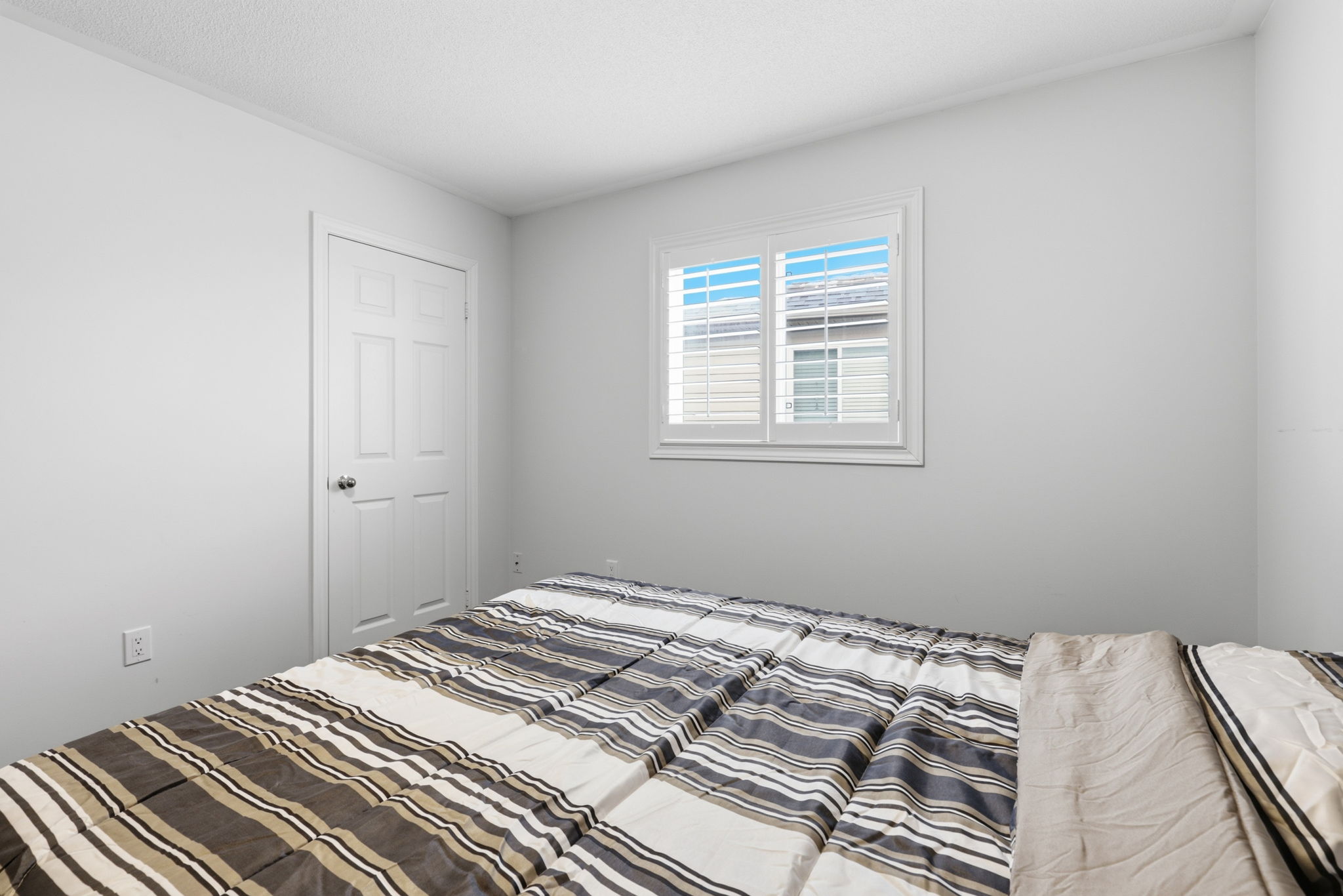 Barrie property showcase — delivered property photograph 19