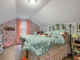  Photo 33