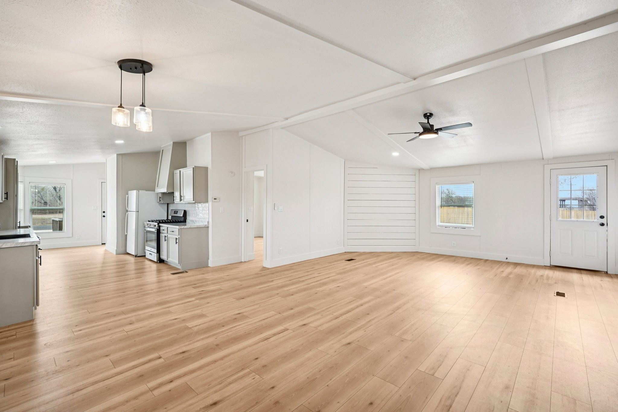 Natchez St-S1902-009.jpg