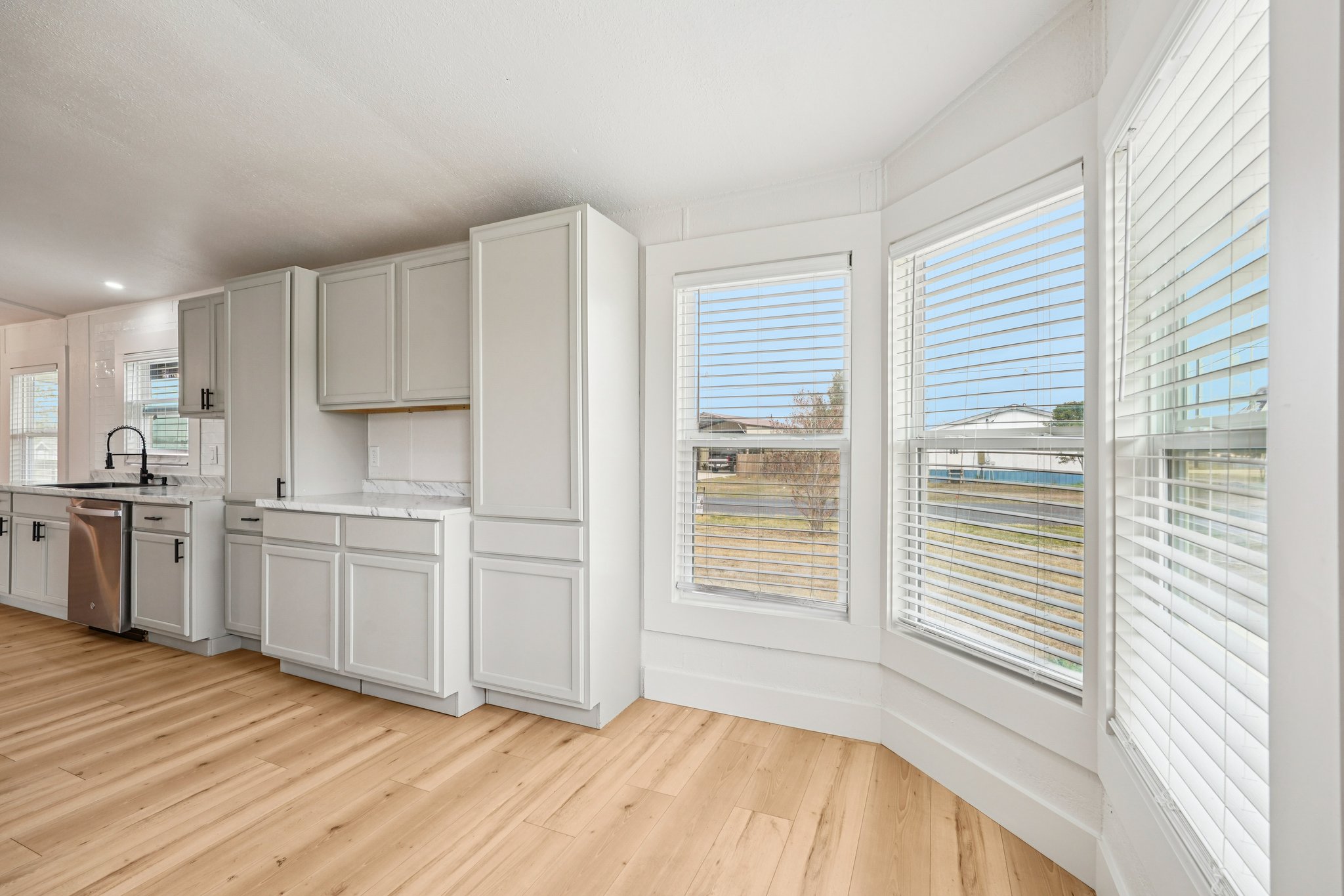 Natchez St-S1902-011.jpg