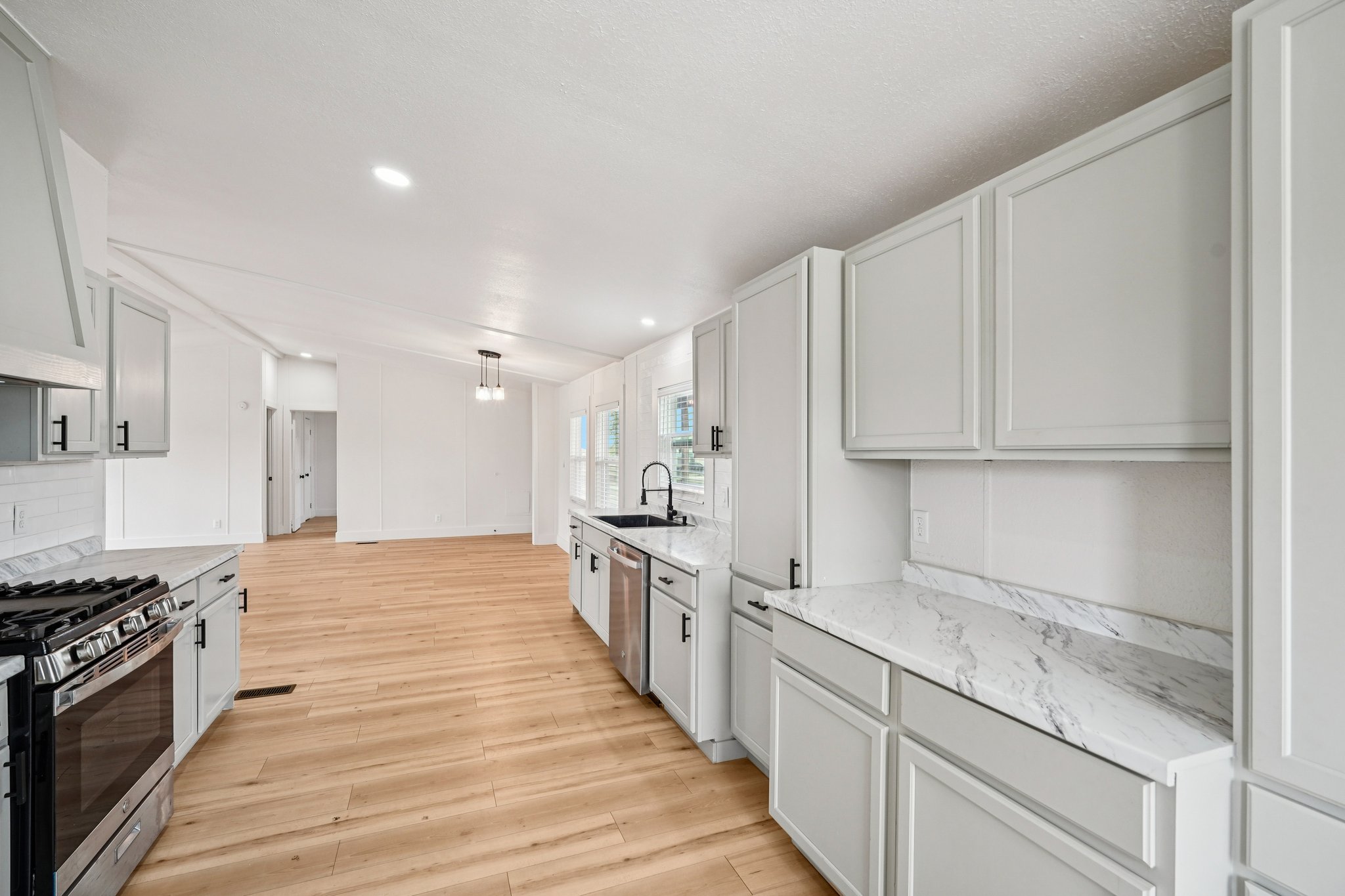 Natchez St-S1902-014.jpg