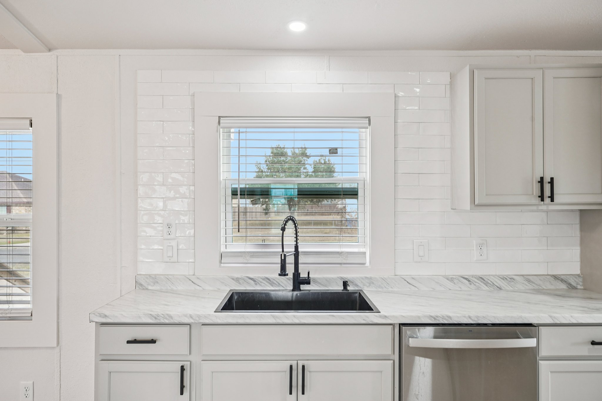 Natchez St-S1902-015.jpg