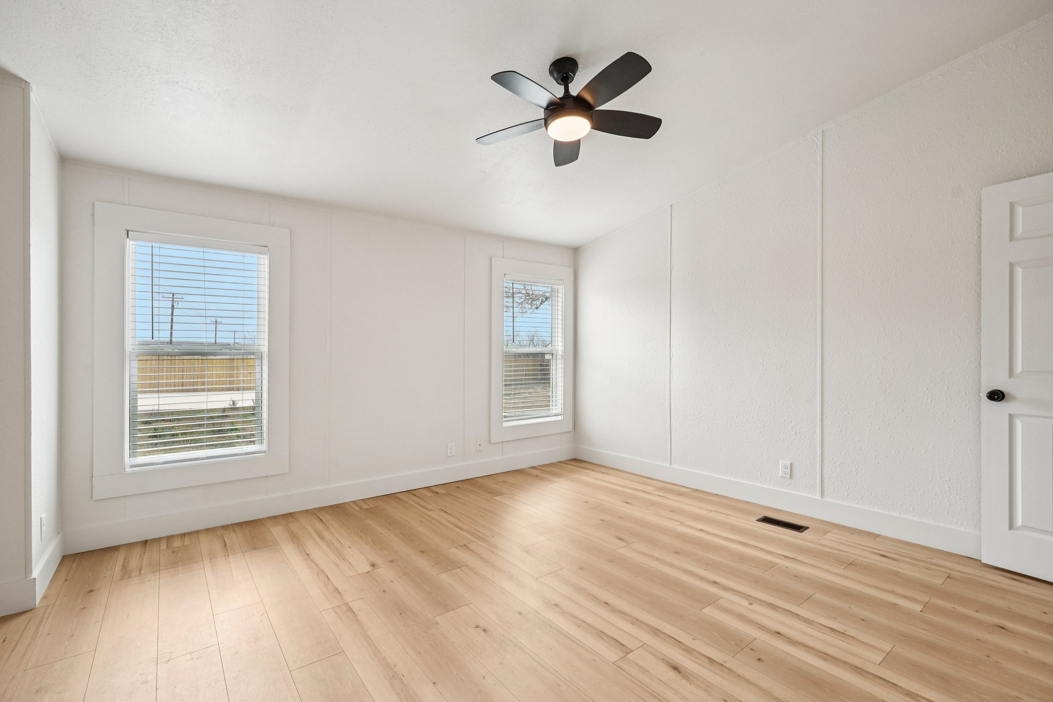 Natchez St-S1902-021.jpg