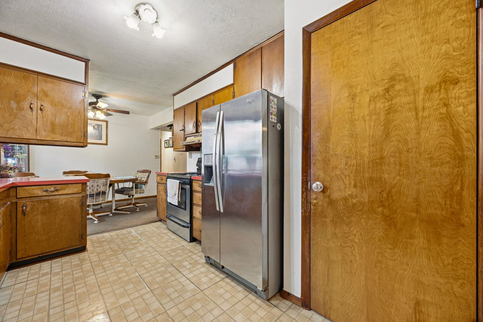 K.K. - 101 Oakland Blvd NE, Newark-17