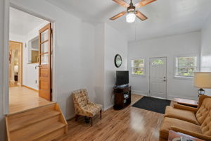  Photo 43