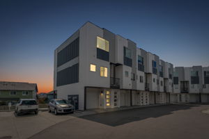  Photo 0