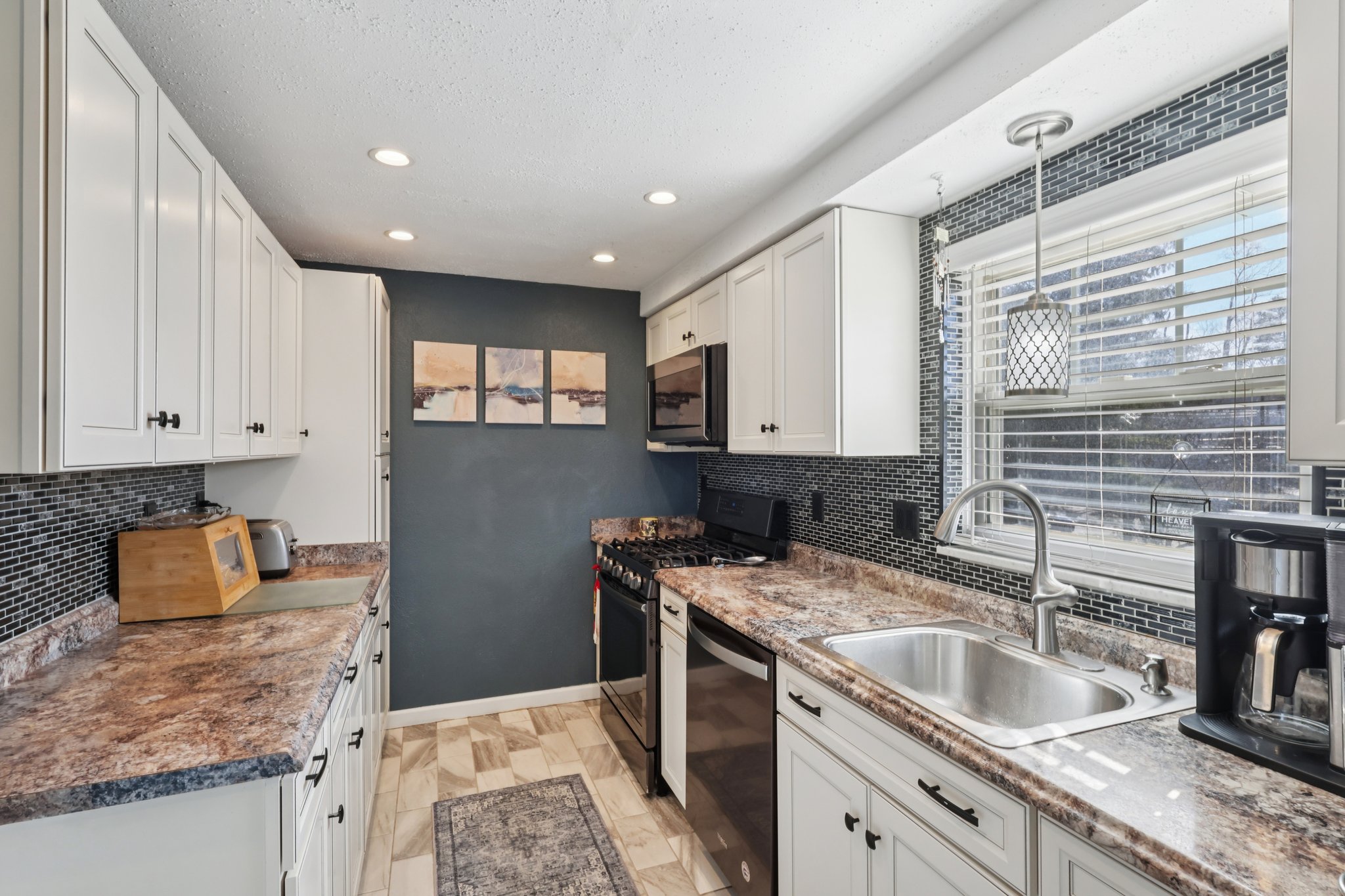 Penfield Pl-S2102-016.jpg