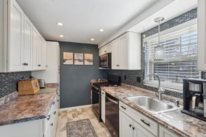 Penfield Pl-S2102-016.jpg