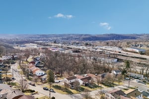 Penfield Pl-S2102-037.jpg