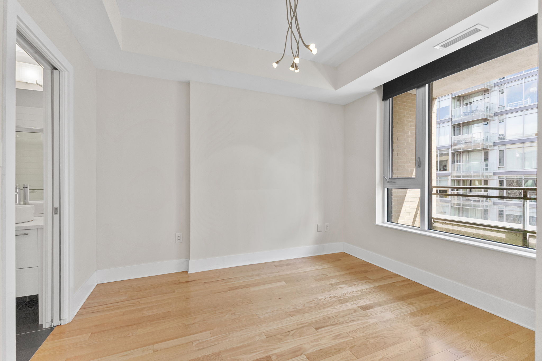 Primary suite with bedroom, ensuite and walk in