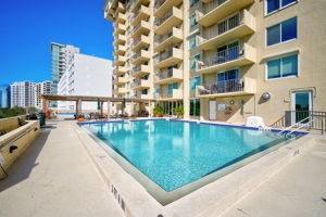 The 101 Condominium - Downtown SRQ-16