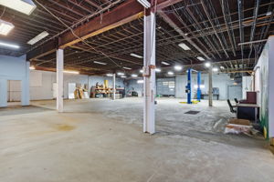  Photo 31