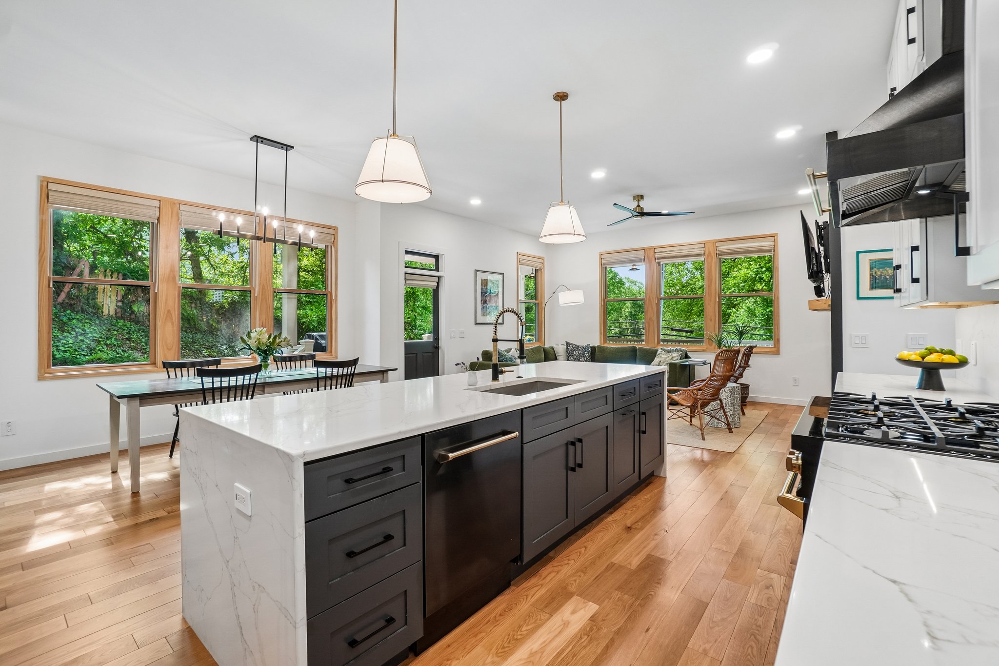 Santee St-S2204-021.jpg