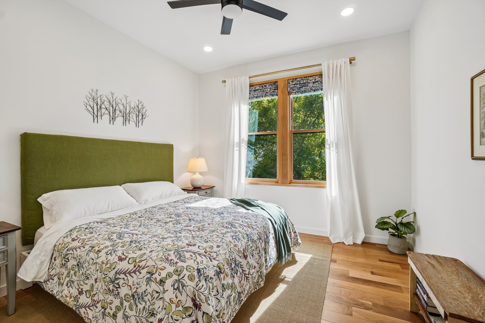 Santee St-S2204-030.jpg