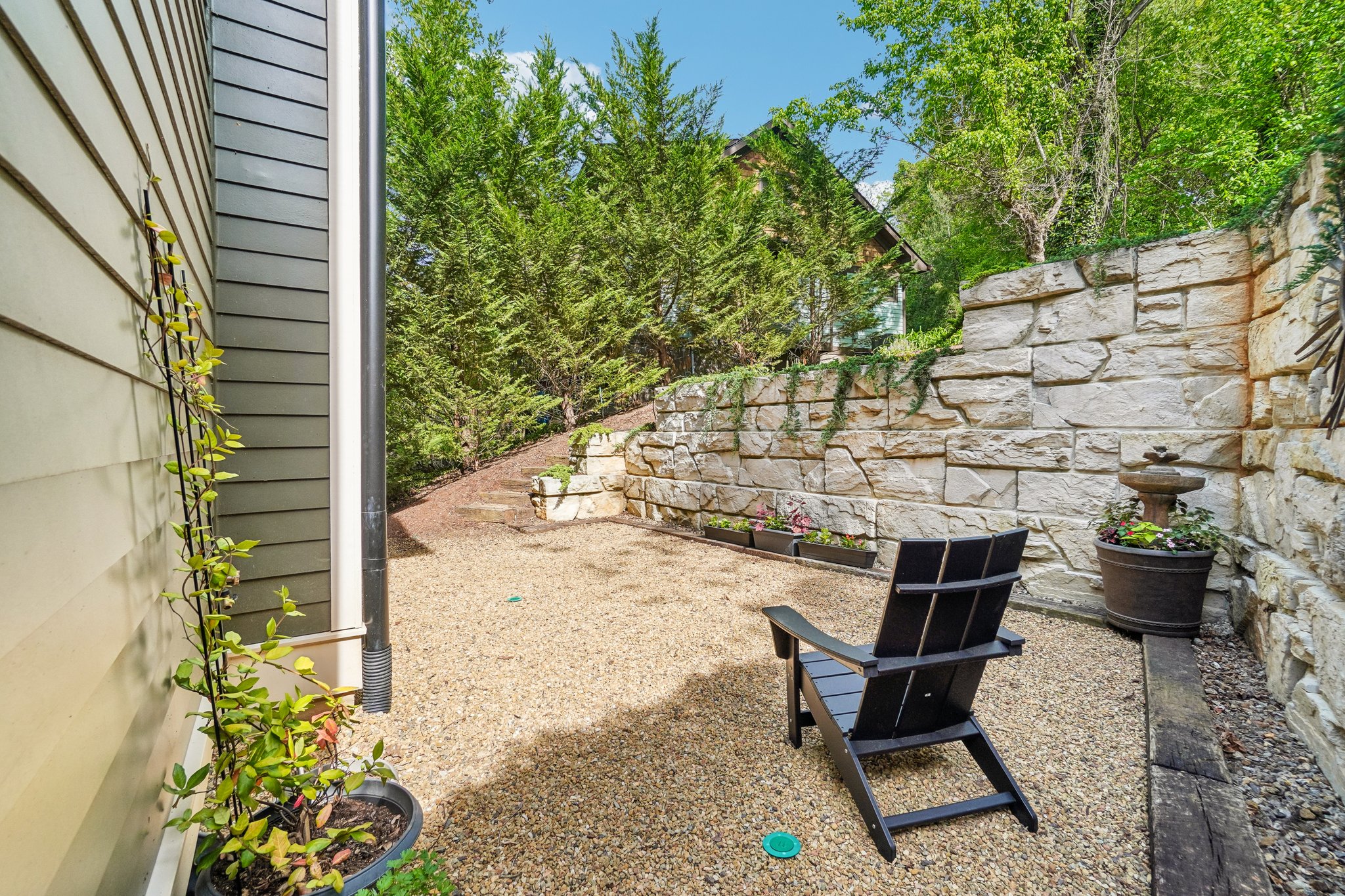 Santee St-S2204-040.jpg