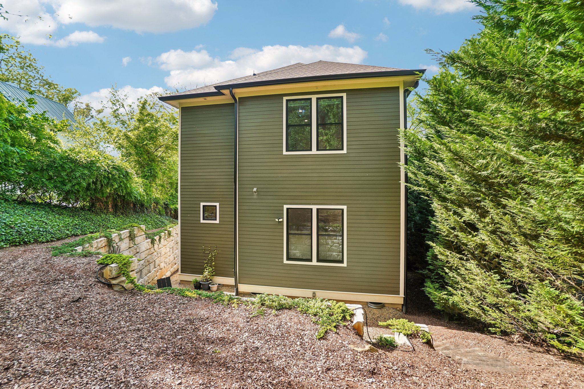 Santee St-S2204-041.jpg