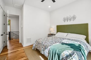 Santee St-S2204-031.jpg