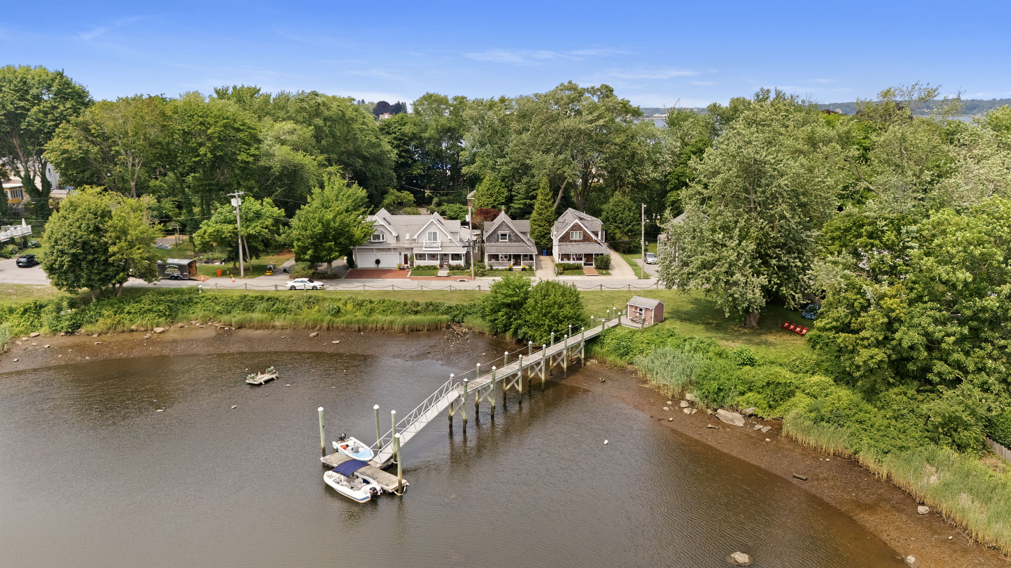  Photo 64