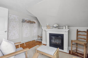  Photo 47