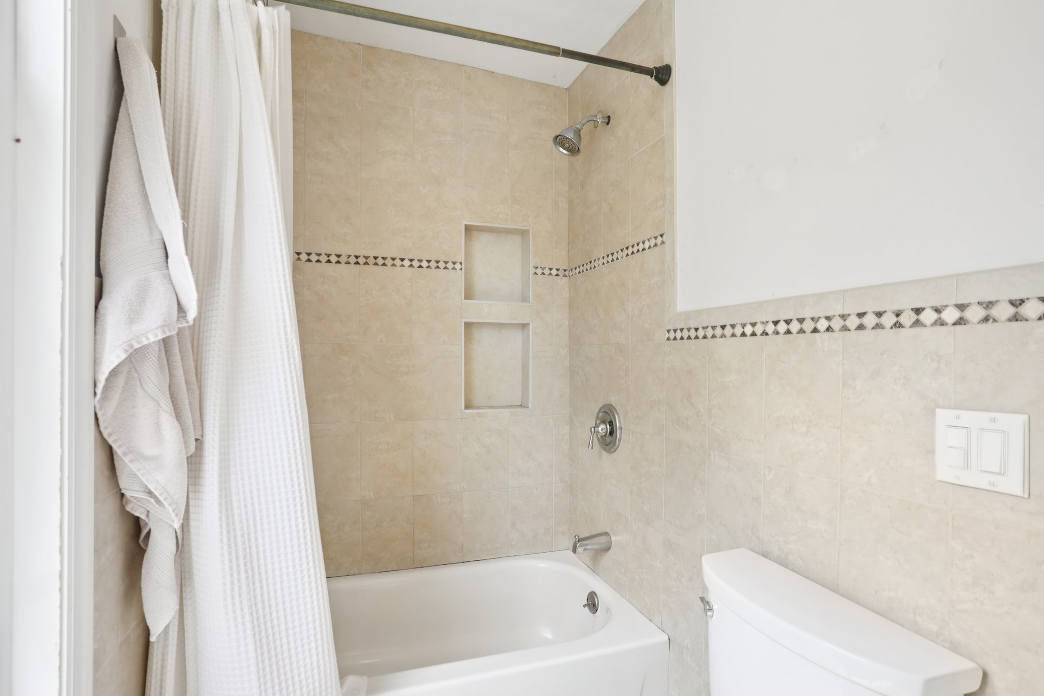 Spring Valley Rd-S1704-028.jpg