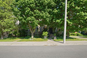  Photo 0