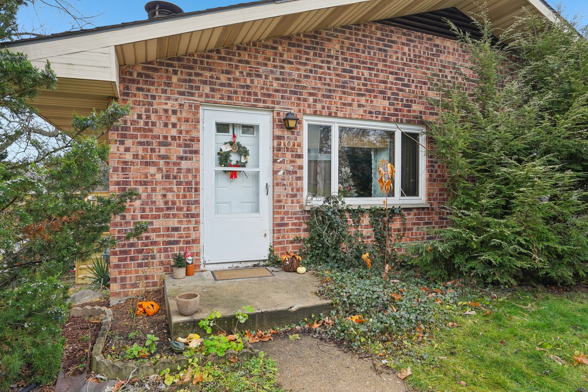 101 W Garfield St-S2611-002.jpg