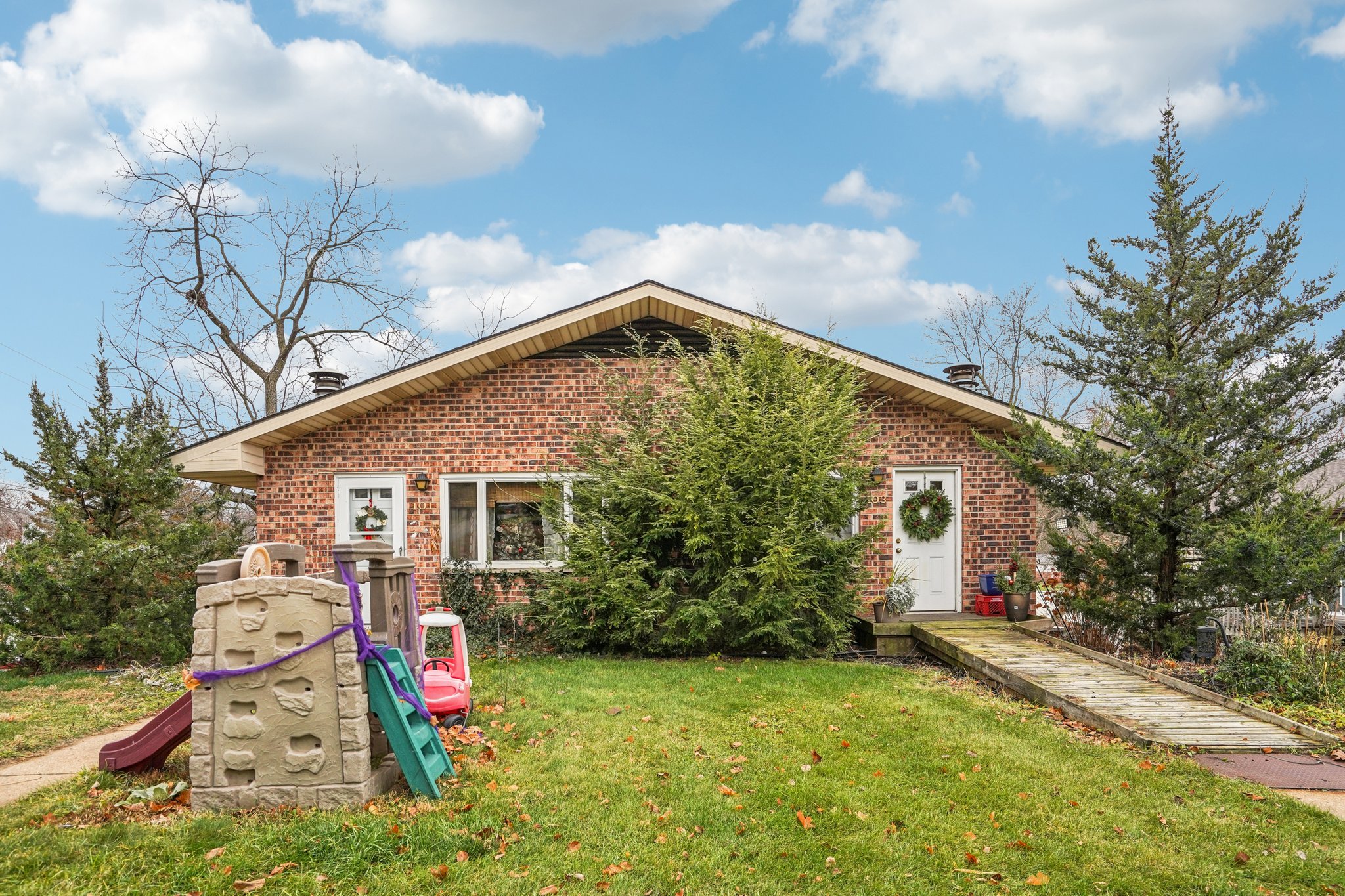 103 W Garfield St-S2611-002.jpg