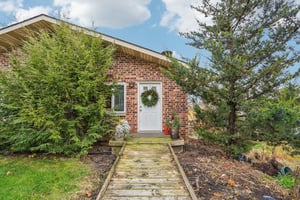 103 W Garfield St-S2611-003.jpg