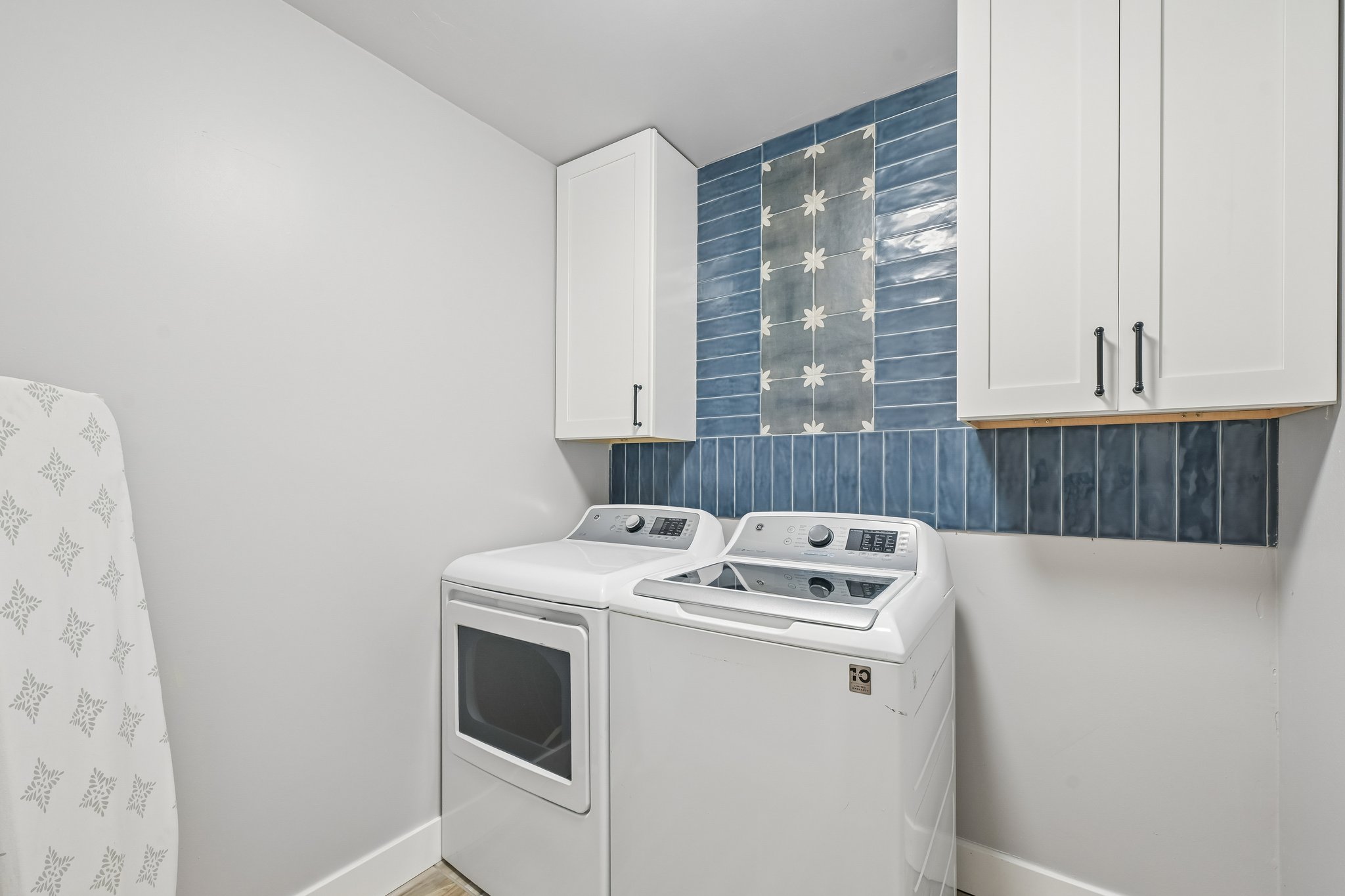 W Larkspur Dr-S1709-021.jpg