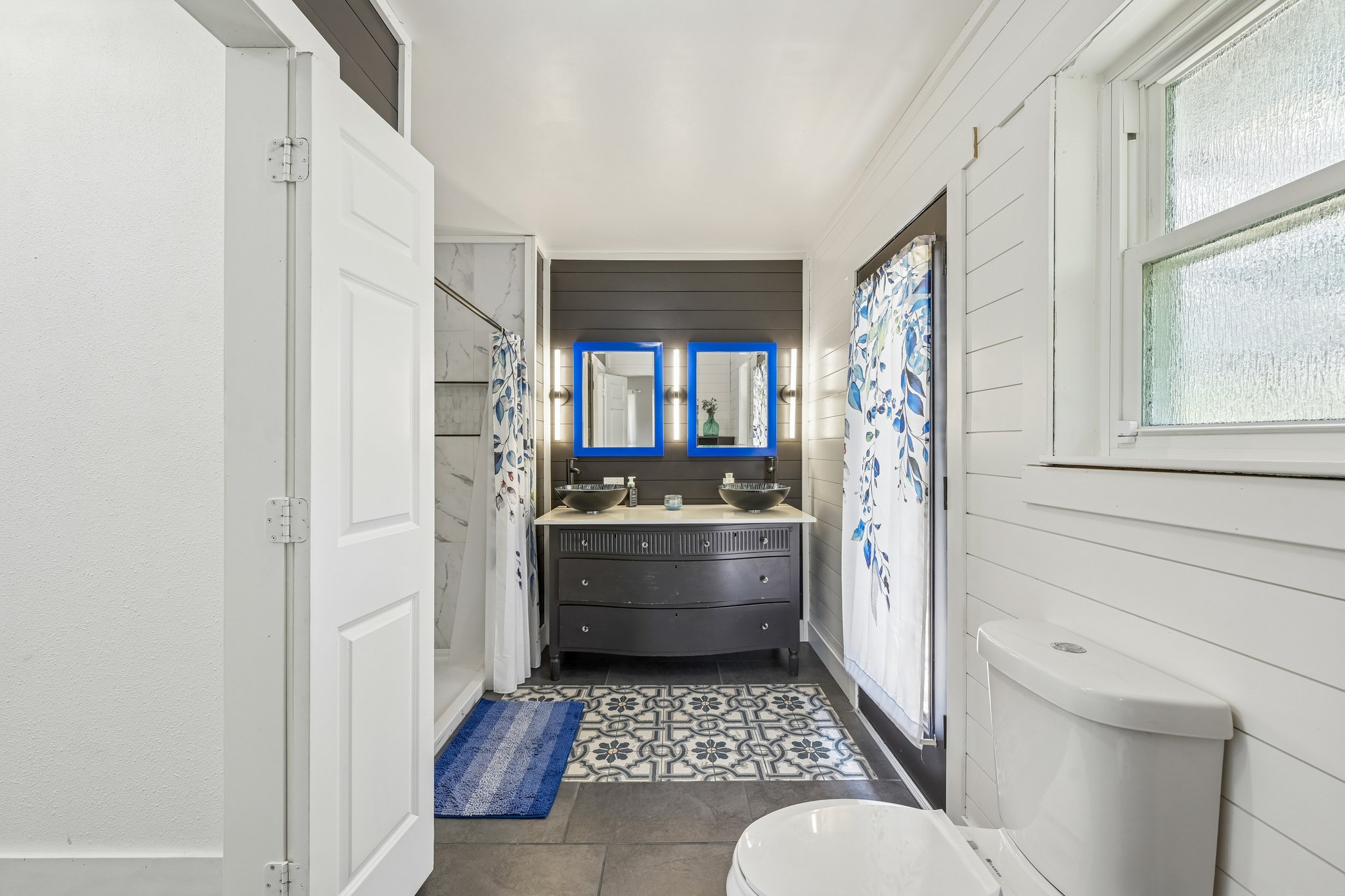 W Larkspur Dr-S1709-029.jpg
