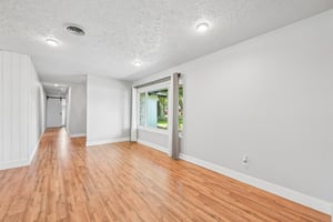 W Larkspur Dr-S1709-012.jpg
