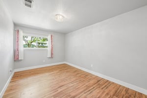 W Larkspur Dr-S1709-022.jpg