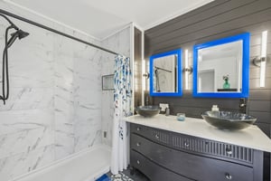 W Larkspur Dr-S1709-030.jpg