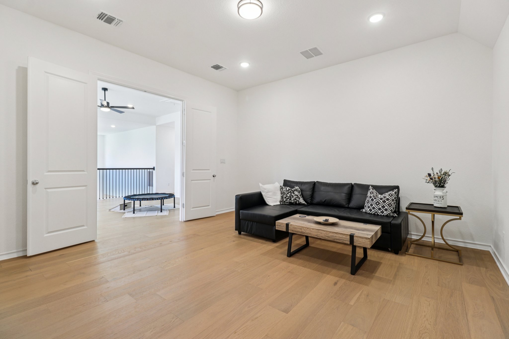 Wolf Rdg Rd-S0904-031.jpg