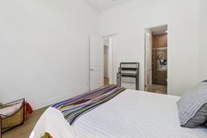 Wolf Rdg Rd-S0904-025.jpg