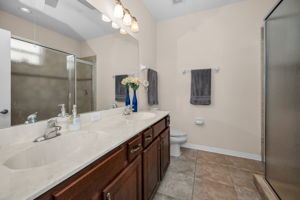 Master Bathroom1a