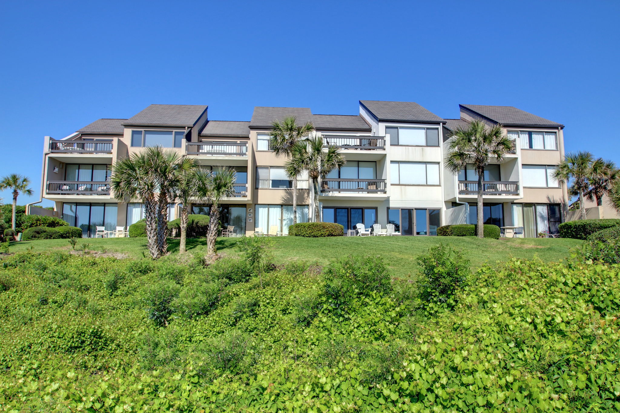 Captain's Court Villas