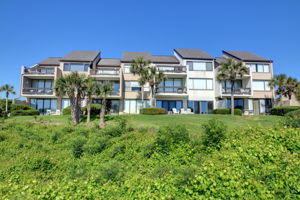 Captain's Court Villas