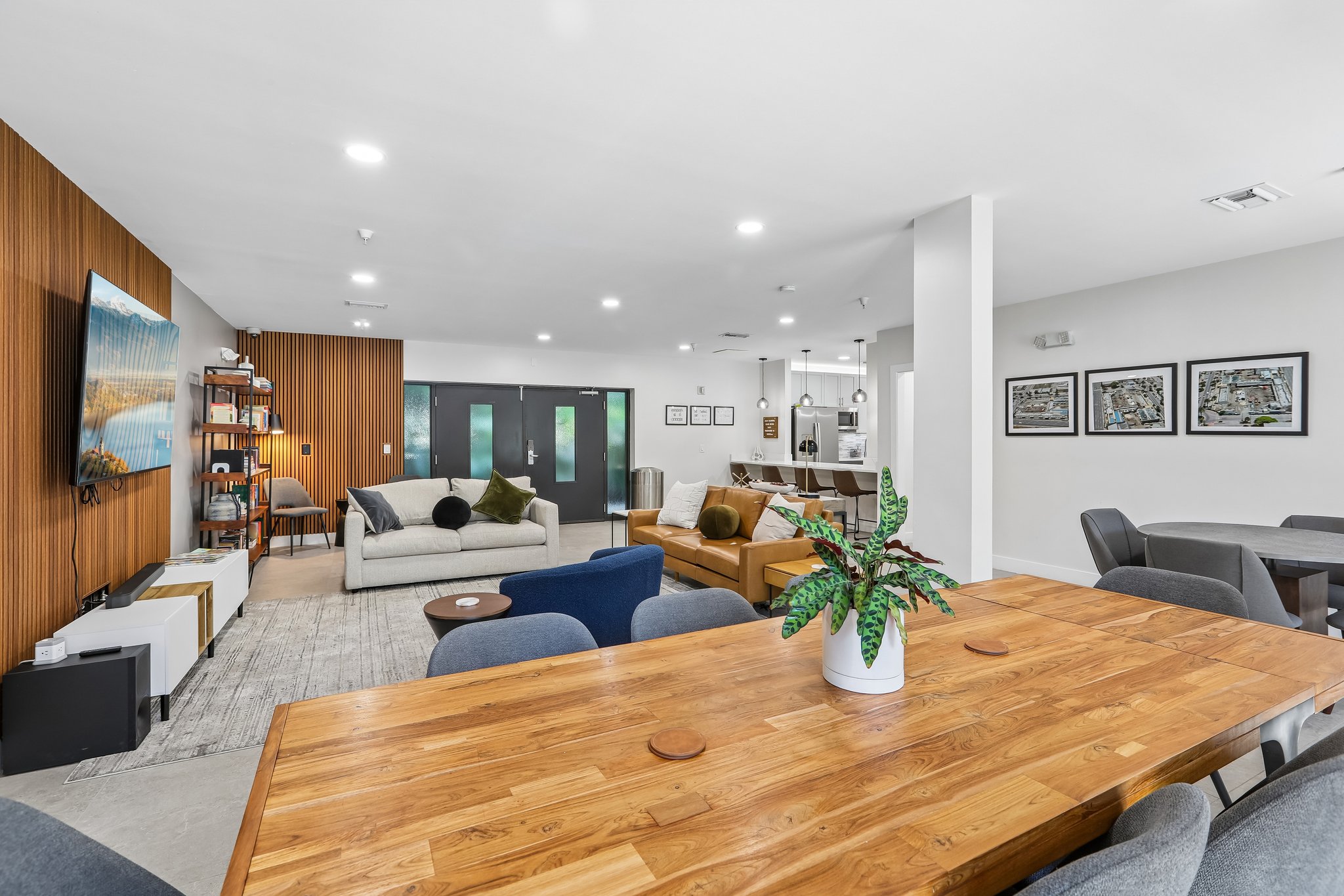 Central Ave 413-2307-906.jpg