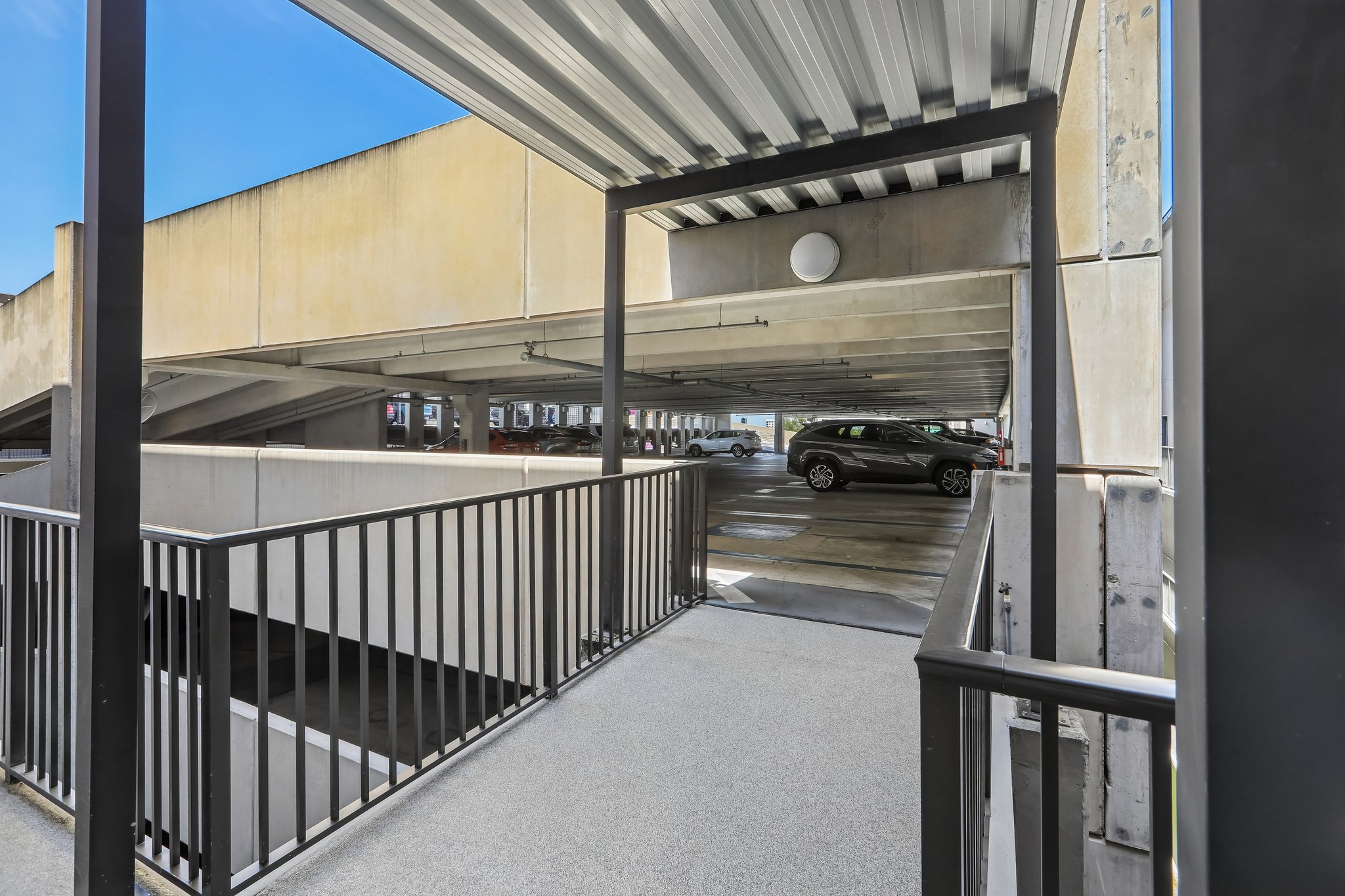 Central Ave 413-2307-917.jpg