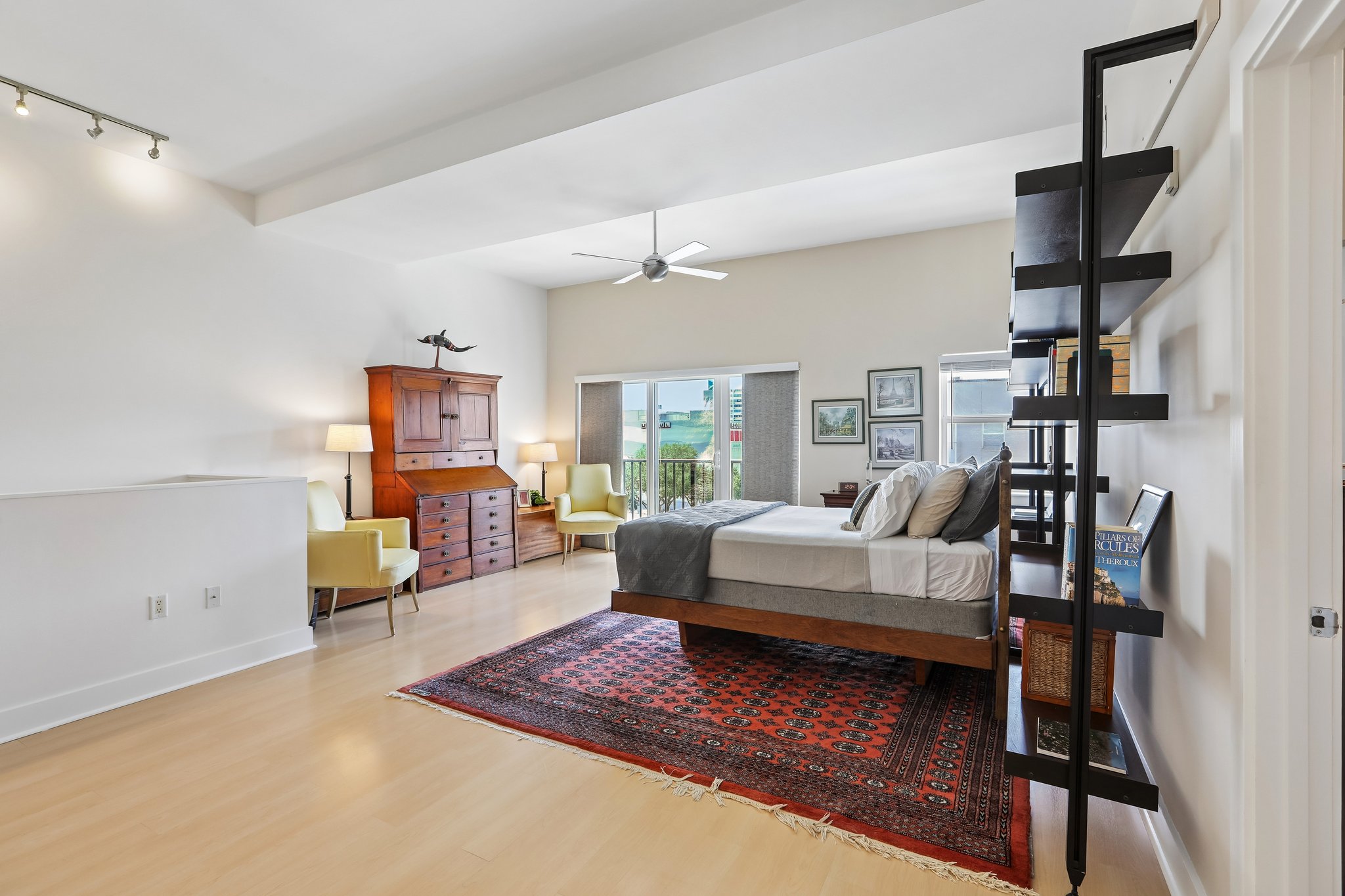 Central Ave 413-S2307-021.jpg