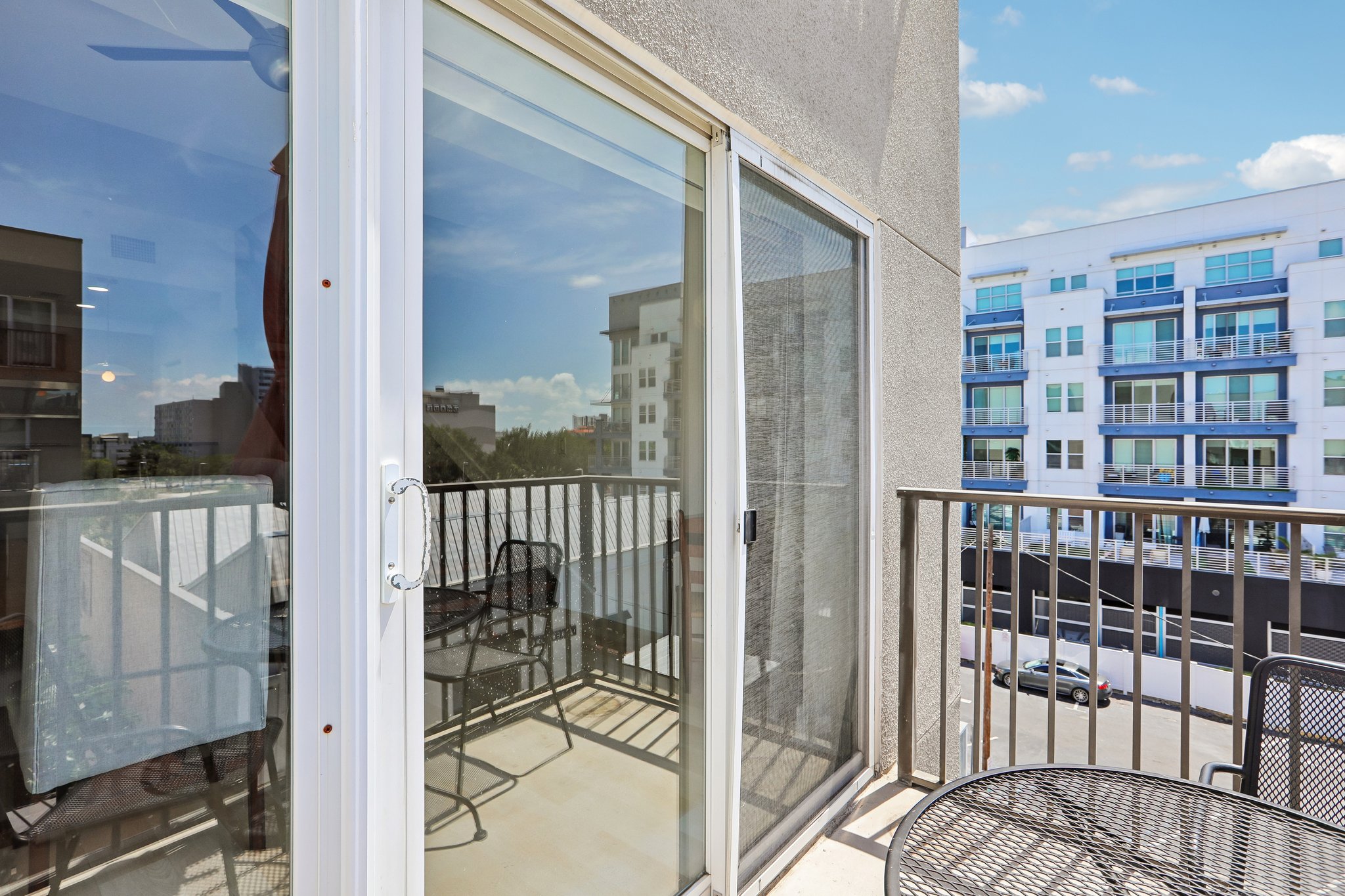 Central Ave 413-S2307-029.jpg