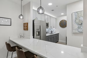 Central Ave 413-2307-907.jpg