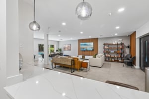 Central Ave 413-2307-908.jpg