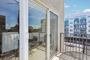 Central Ave 413-S2307-029.jpg