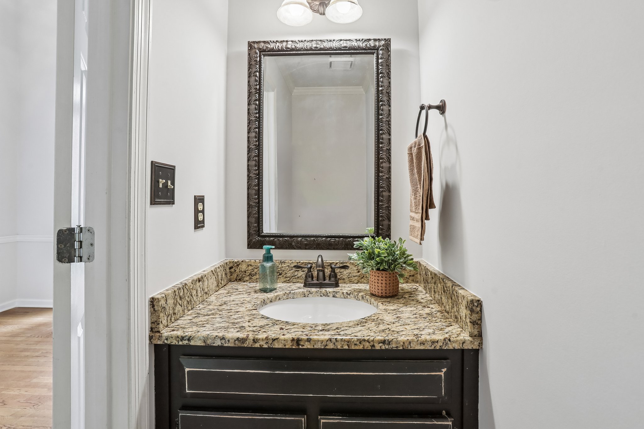 Fairwood Ln-S2907-046.jpg