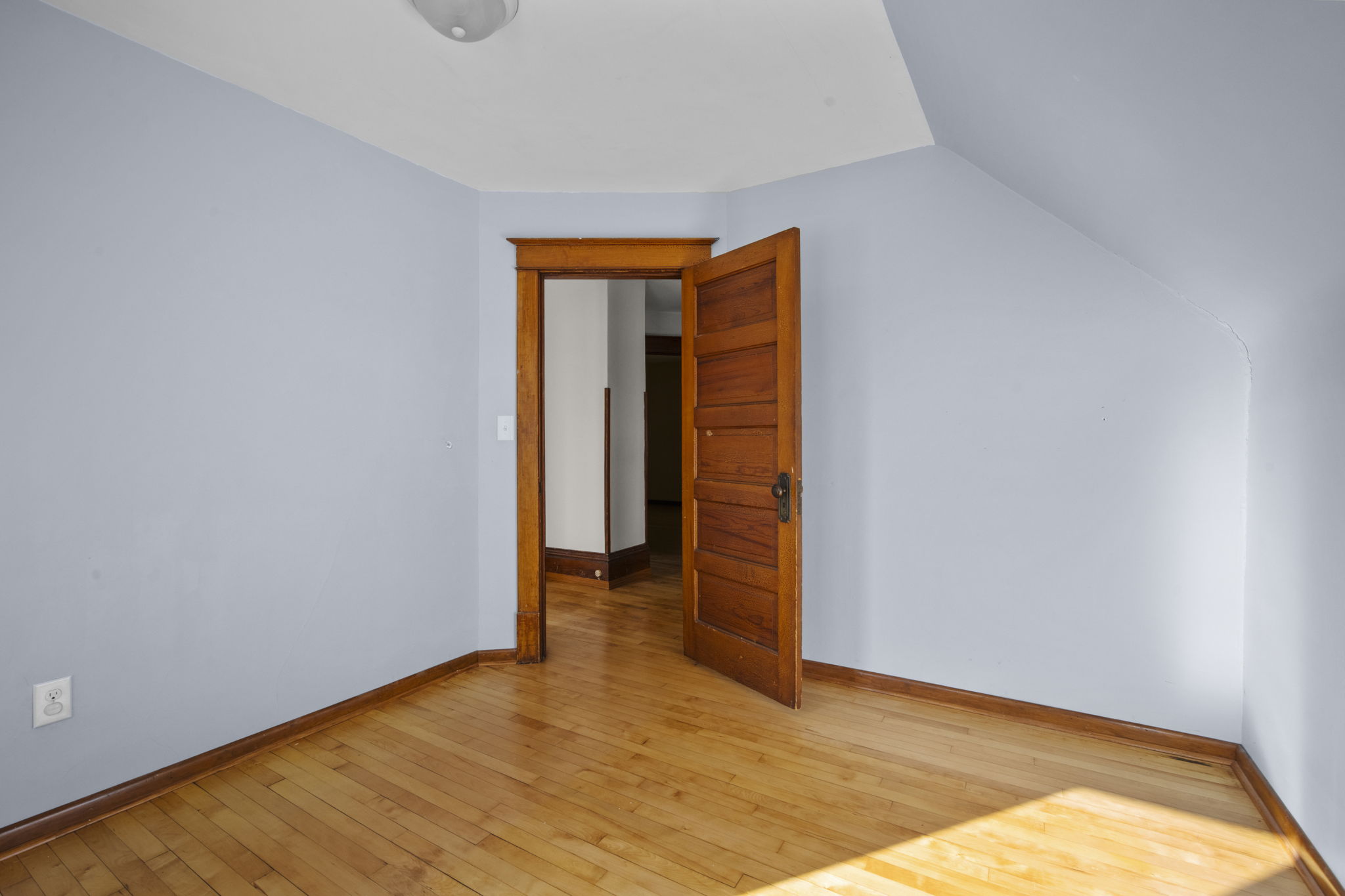  Photo 47