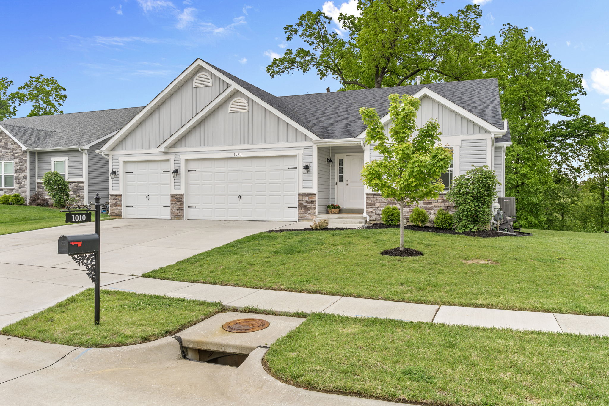  Photo 4