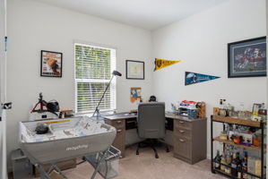 10100 Travcis Floyd Ln-18